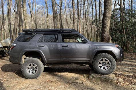 285 70r17 4runner|cooper rugged trek sidewall.